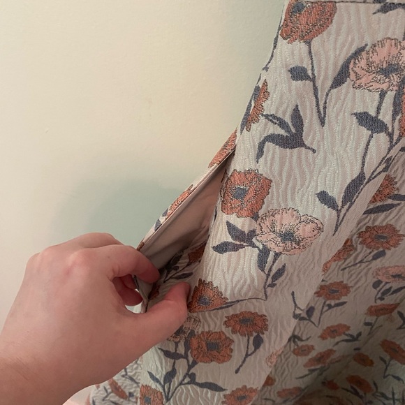 Gal Meets Glam Lola Dancing Daisy Jacquard Dress - Picture 7 of 9